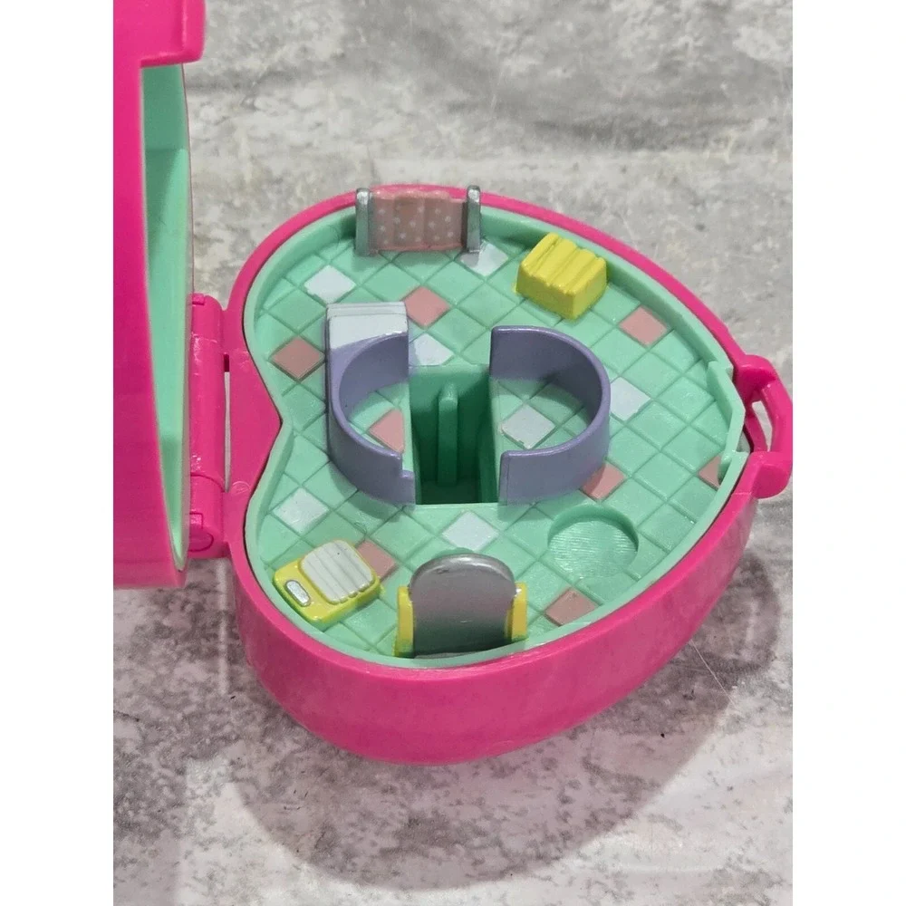 Polly Pocket Bluebird 1991 VTG Bathtime Fun Ring Micro Playset Heart Compact‎